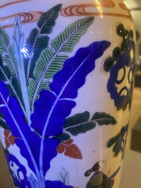 A pair of Chinese wucai rouleau vases, 19th C.