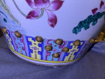 A Chinese famille rose 'ducks in a lotus pond' garden seat, 19th C.