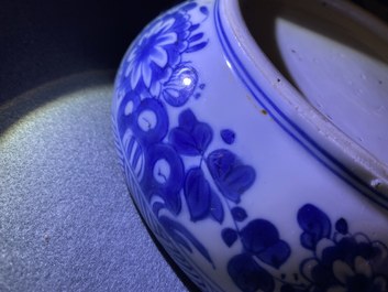 A Chinese blue and white box and cover, Kangxi