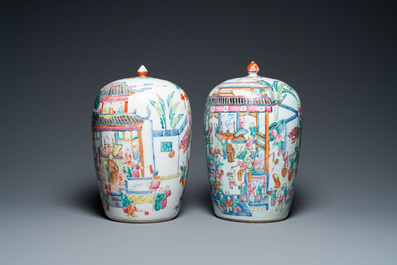 Twee Chinese famille rose dekselpotten met 'lentefestival' decor, 19e eeuw