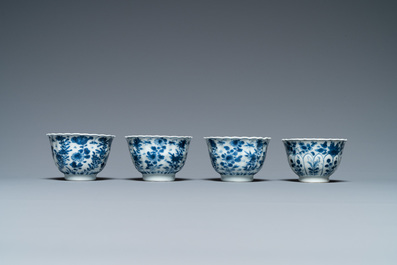 Four Chinese blue and white cups, four saucers and two teapots, Kangxi
