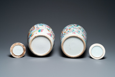 Twee Chinese famille rose dekselpotten met 'lentefestival' decor, 19e eeuw