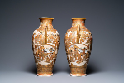 A pair of Japanese Satsuma vases, Kinkozan mark, Meiji, 19th C.