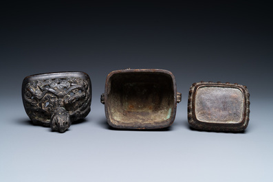 A Chinese bronze 'mythical beasts' censer and cover, 17th C.