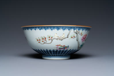 A Chinese famille rose 'cranes and phoenix' bowl, Qianlong mark, 18/19th C.