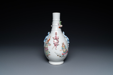 A Chinese famille rose 'Wu Shuang Pu' vase, 19th C.