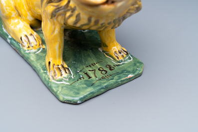 Un 'Lion de Brabant' en fa&iuml;ence polychrome de Bruxelles, dat&eacute; 1788