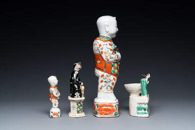 Vier Chinese famille verte en noire figuren, Kangxi