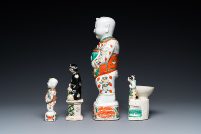 Vier Chinese famille verte en noire figuren, Kangxi