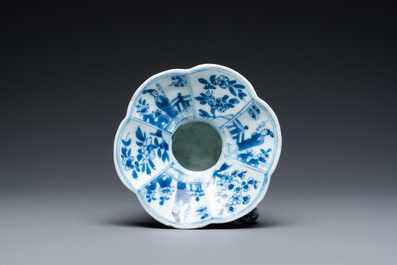 A Chinese blue and white spittoon, Kangxi
