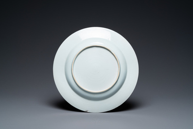 Un plat armori&eacute; en porcelaine de Chine aux armes de 'Bistrate et Proli' pour le march&eacute; belge, Qianlong