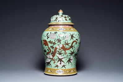 A large Chinese 'Dayazhai' green-ground vase and cover, 19th C.