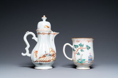 A Chinese famille rose coffee pot, a mug and an oval dish, Qianlong