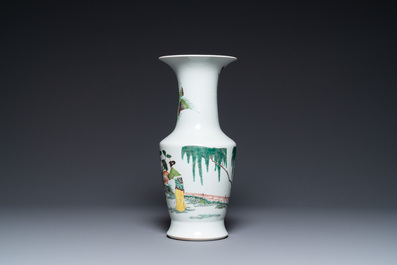 A Chinese famille rose vase with narrative design, 18/19th C.