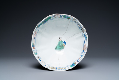 A Chinese famille verte bowl, Chenghua mark, Kangxi