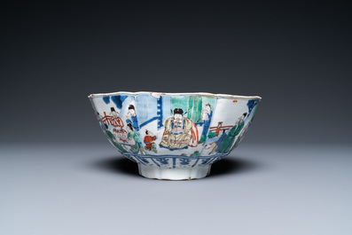 A Chinese famille verte bowl, Chenghua mark, Kangxi