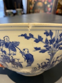 Een Chinese blauw-witte '100 jongens' kom, Transitie periode