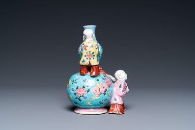 A Chinese famille rose double gourd vase with three boys, Qianlong