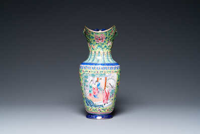 A Chinese lime-green-ground Canton enamel water jug and basin, 1st half 19th C.