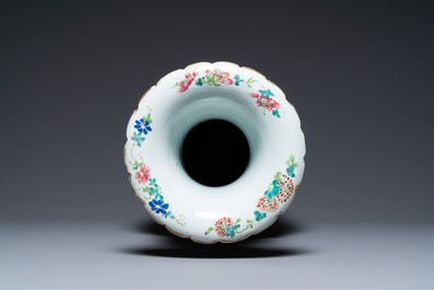 A Chinese famille rose vase with narrative design, 19th C.