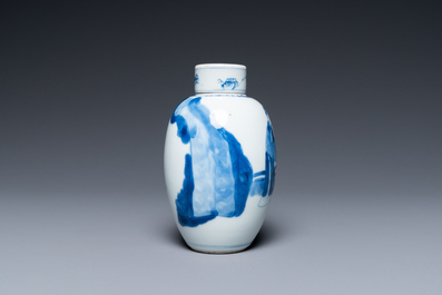 Een Chinese blauw-witte theebus met deksel, Kangxi
