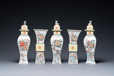 A Chinese famille verte five-piece garniture with floral design, 19th C.