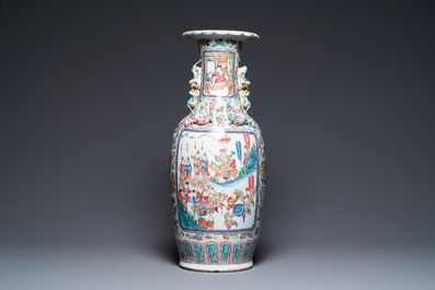 A Chinese famille rose vase with narrative design, 19th C.