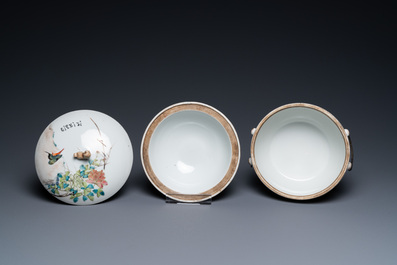 Een Chinese qianjiang cai dekselkom, gesign. Yi Mao, 19/20e eeuw