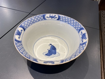 A Chinese blue and white bowl with a narrative scene, Kangxi