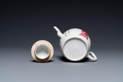 A Chinese famille rose 'Wu Shuang Pu' teapot and cover, 19/20th C.