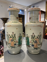 Een paar Chinese famille verte rouleau vazen, Kangxi merk, 19e eeuw