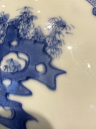 A Chinese blue and white bottle vase depicting four figures, Transitional period