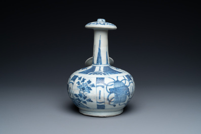A Chinese blue and white kraak porcelain 'Hatcher cargo' Kendi, Transitional period