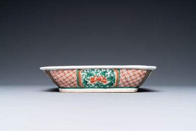 A large Chinese wucai bowl and a rectangular dish, Kangxi and/or later