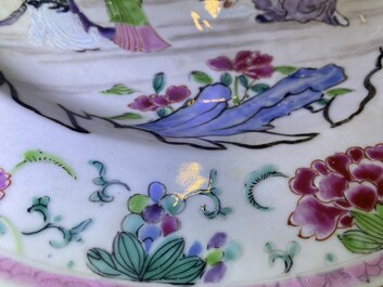 Drie Chinese blauw-witte en famille rose schotels, Kangxi/Yongzheng