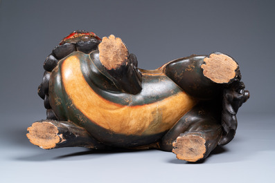 Une paire de grands shishis en bois laqu&eacute; et dor&eacute;, Japon, Edo, 18/19&egrave;me