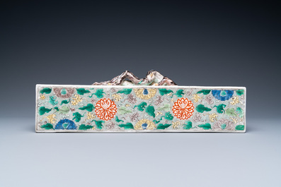 A rare Chinese famille verte rectangular scroll weight, Kangxi