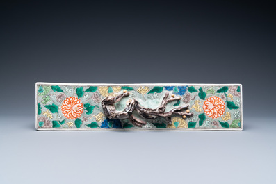 A rare Chinese famille verte rectangular scroll weight, Kangxi