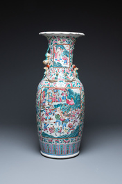 A large Chinese famille rose 'battle scene' vase, 19th C.