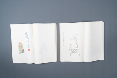 Une bo&icirc;te contenant deux albums de 120 estampes, dont 44 d'apr&egrave;s Qi Baishi, studio Rong Bao Zhai, P&eacute;kin, 1953