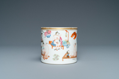 A Chinese famille rose 'erotic subject' brush pot, 1st half 19th C.