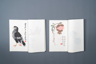 Une bo&icirc;te contenant deux albums de 80 estampes, dont 32 d'apr&egrave;s Qi Baishi, studio Rong Bao Zhai, P&eacute;kin, 1955