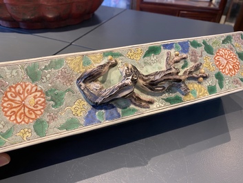 A rare Chinese famille verte rectangular scroll weight, Kangxi