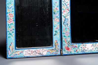 Een Chinese Canton email driedelige plooispiegel, Qianlong/Jiaqing