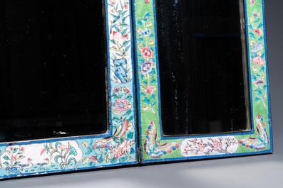 Een Chinese Canton email driedelige plooispiegel, Qianlong/Jiaqing