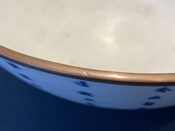 A Chinese 'Bleu de Hue' bowl for the Vietnamese market with the Hai Van mountains, Thanh Ngoan mark for Nguyen Phuc Chu, Kangxi