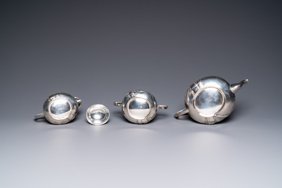 A Chinese silver tea service in presentation box, mark of Zee Sung, Shanghai, Republic