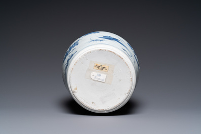 A Chinese blue and white 'Hatcher cargo' bottle vase, Transitional period