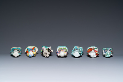 Quatorze figures d'immortels en porcelaine de Chine famille rose, Qianlong/Jiaqing