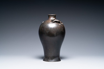 A Chinese bronze 'meiping' vase with applied dragons, Kangxi